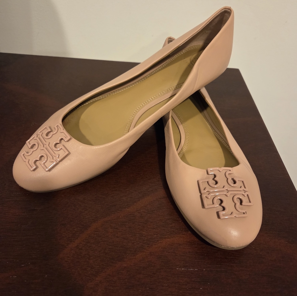 Tory Burch Melinda Powder Nude. 11 M. View 2